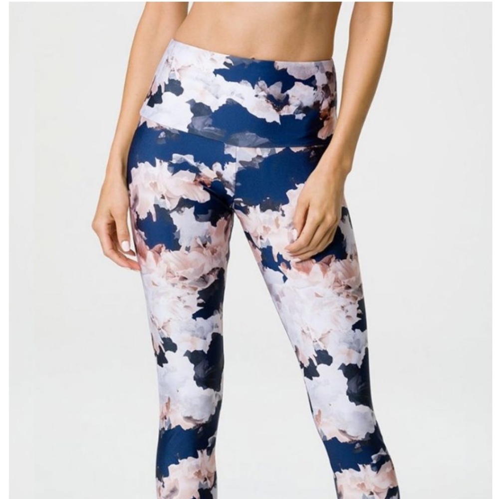 Onzie Floral Leggings